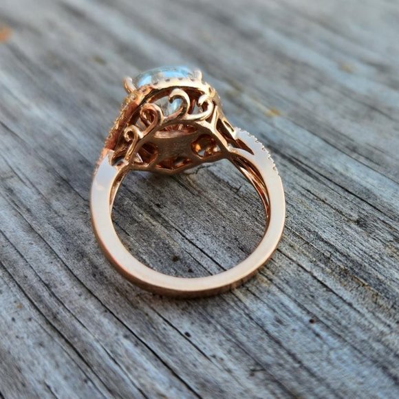 14K rose gold ring with aquamarine stone and diamonds halo - Picture 3 of 15